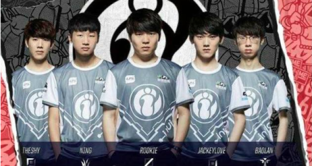 里采取了精 里采取了精